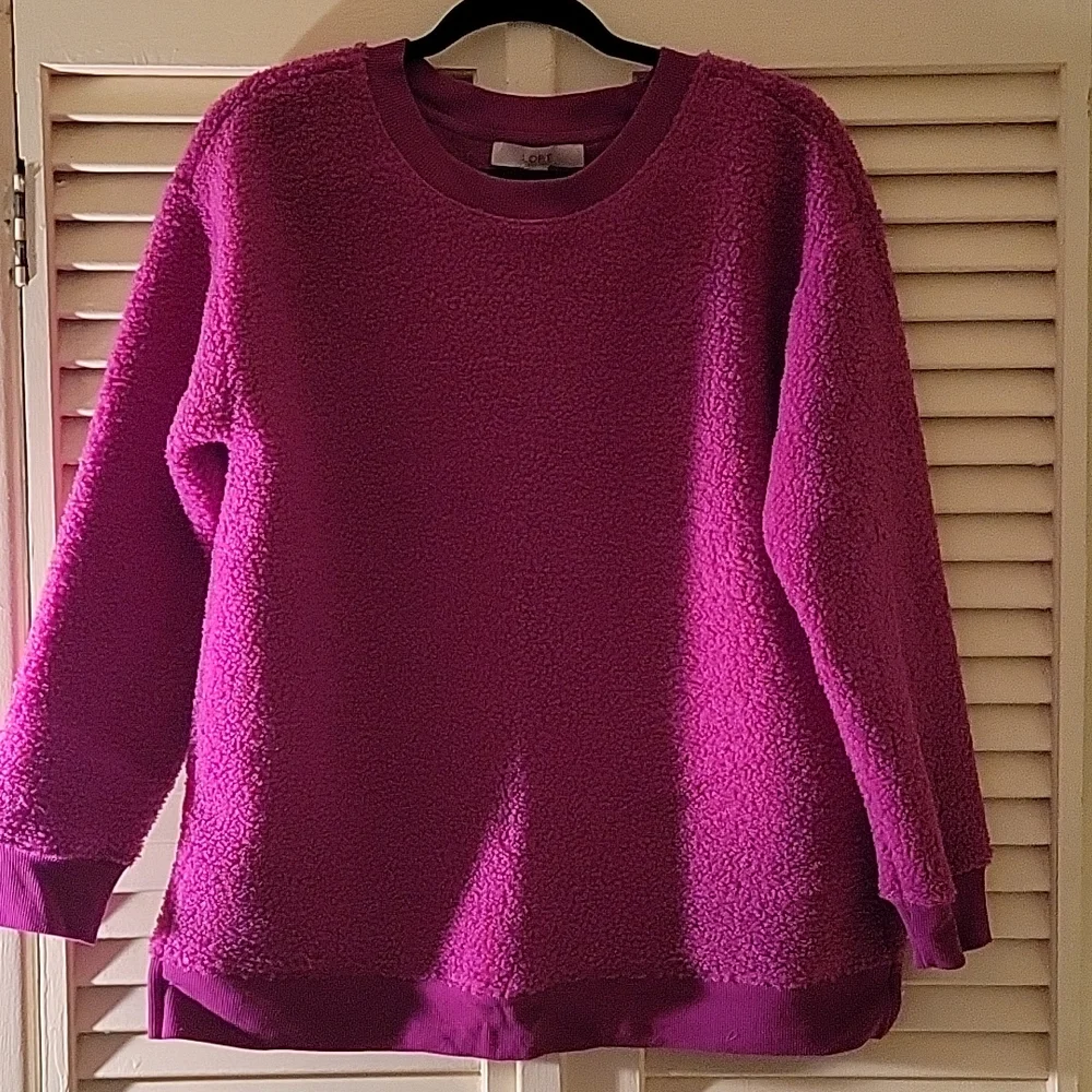 Loft Top / Sweatshirt - Picture 6 of 8